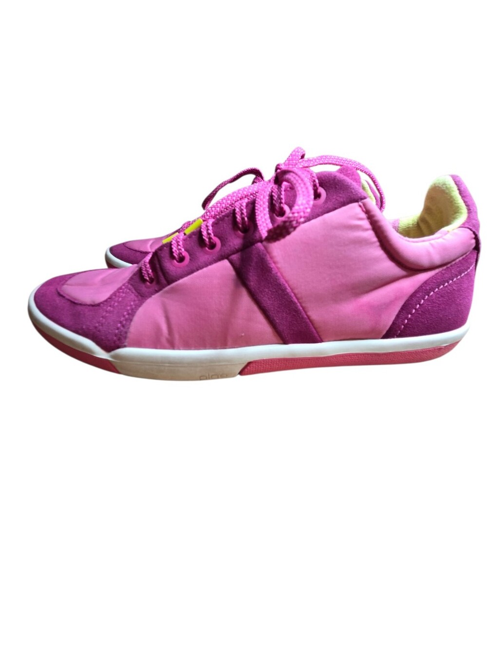Plae Prospect Electric Fuchsia Sneakers US 7.5 Women or 6 Men Suede Lace Catcher